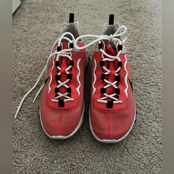 Nike AirMax React - Picture 1 of 3